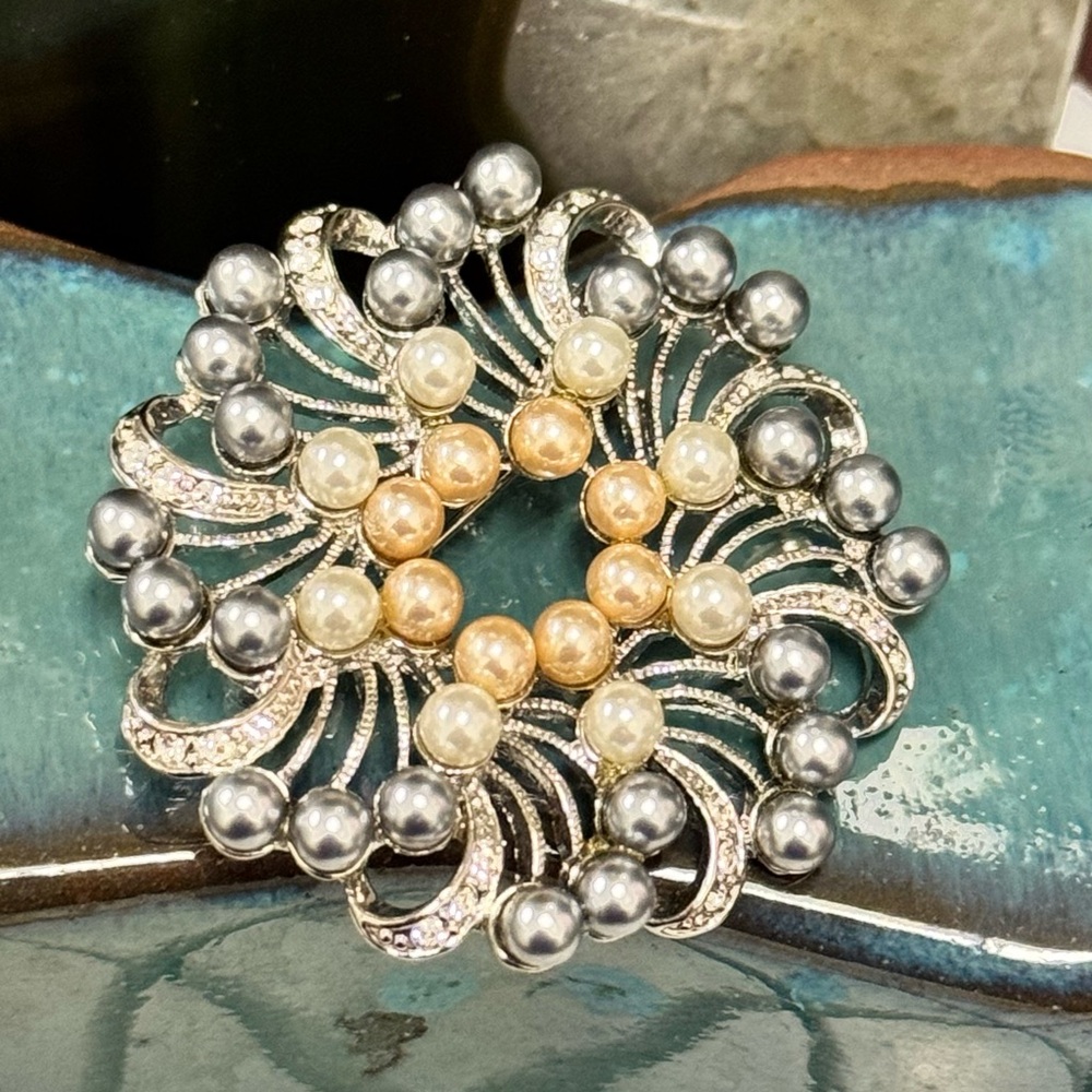 Vintage Multi-Tone Faux Pearl & Rhinestone Filigree Brooch